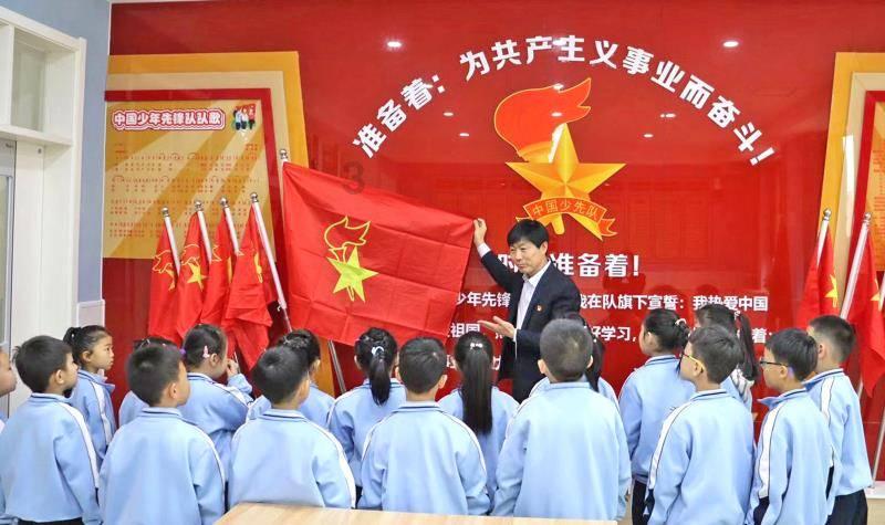 审批“瘦身”与服务增值双向发力